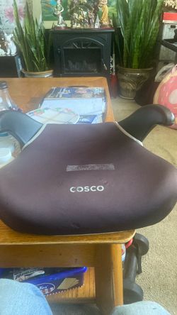 Cosco toddler booster seat price 10$. Check my listing for kids