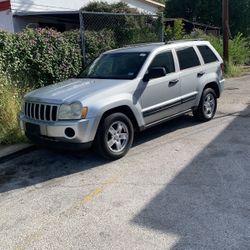 2005 Jeep Grand Cherokee 