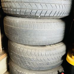 4 Size 15 Rims With Tire  (215/70/R15)
