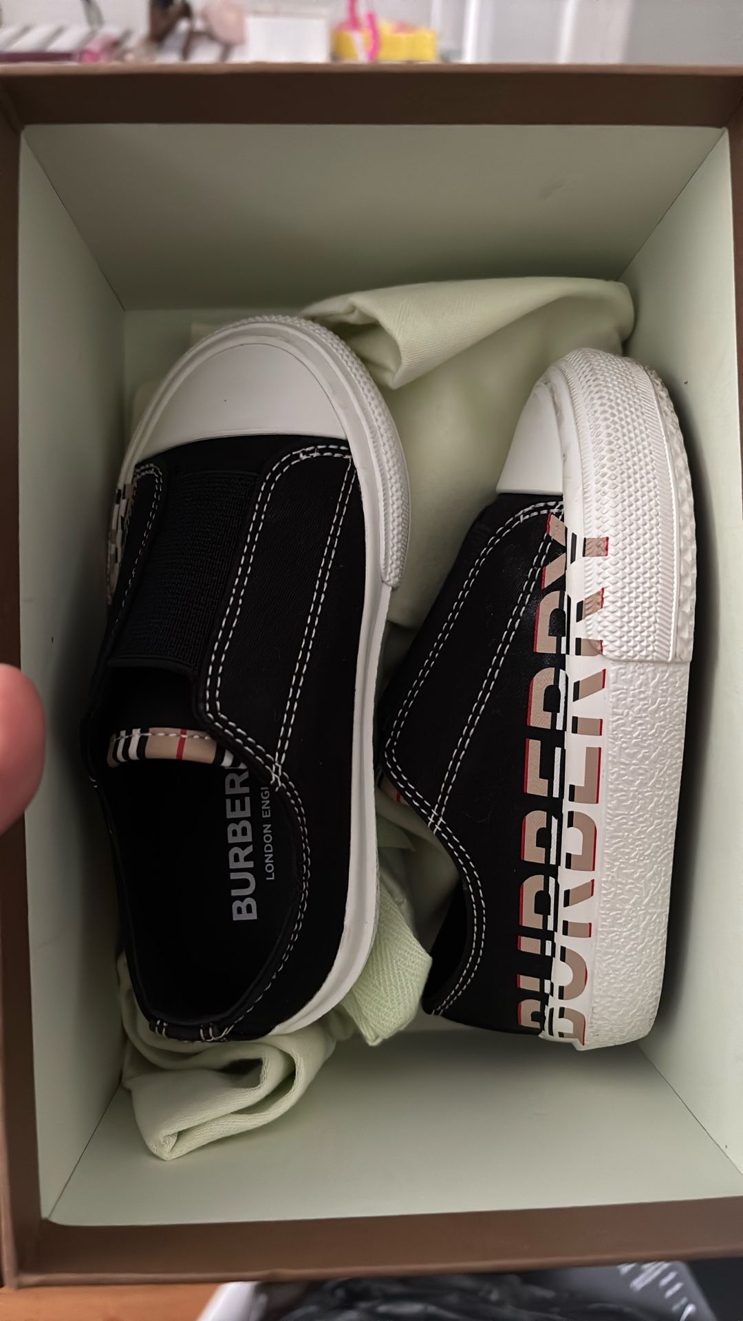 Toddler Burberry 7C