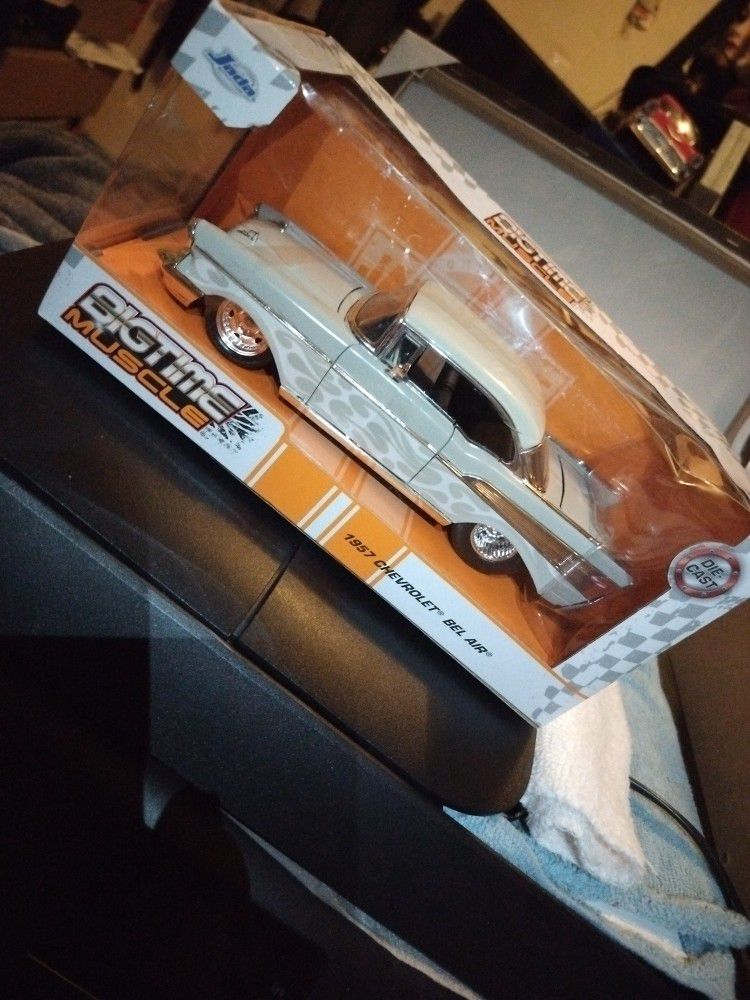 Big-time 57 Chevy Bel-Air 1/24, Homies, Homie Rollerz, Jada Toys, Hot Wheels, Matchbox, Antiques, Chevy, Collectables, 