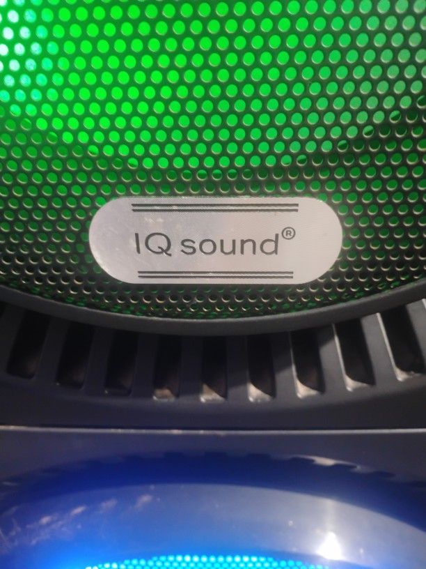IQ Sound Speaker