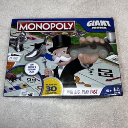 Monopoly GIANT Edition