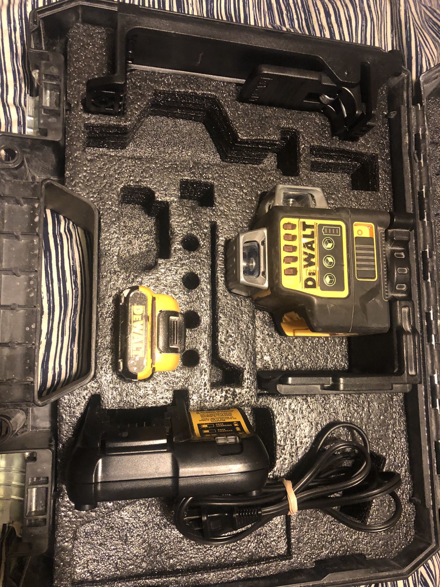 DEWALT 360 GREEN LIGHT LASER