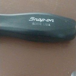 2 pieces snap on