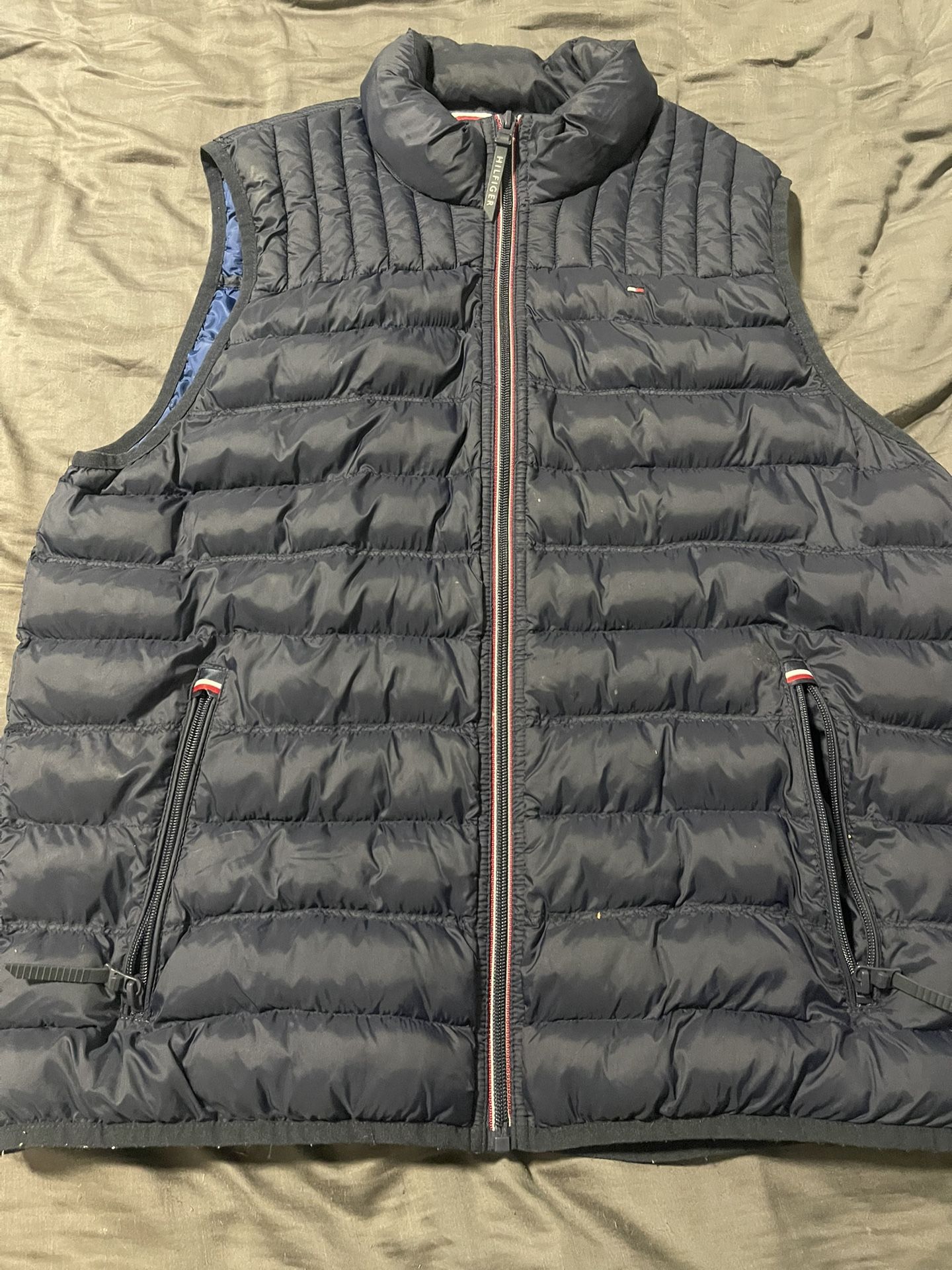 Men’s Tommy Vest. Size Medium