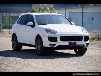 2017 Porsche Cayenne Platinum Edition