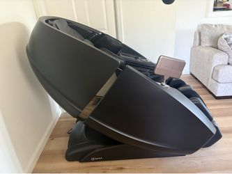 Daiwa Supreme Hybrid Massage Chair