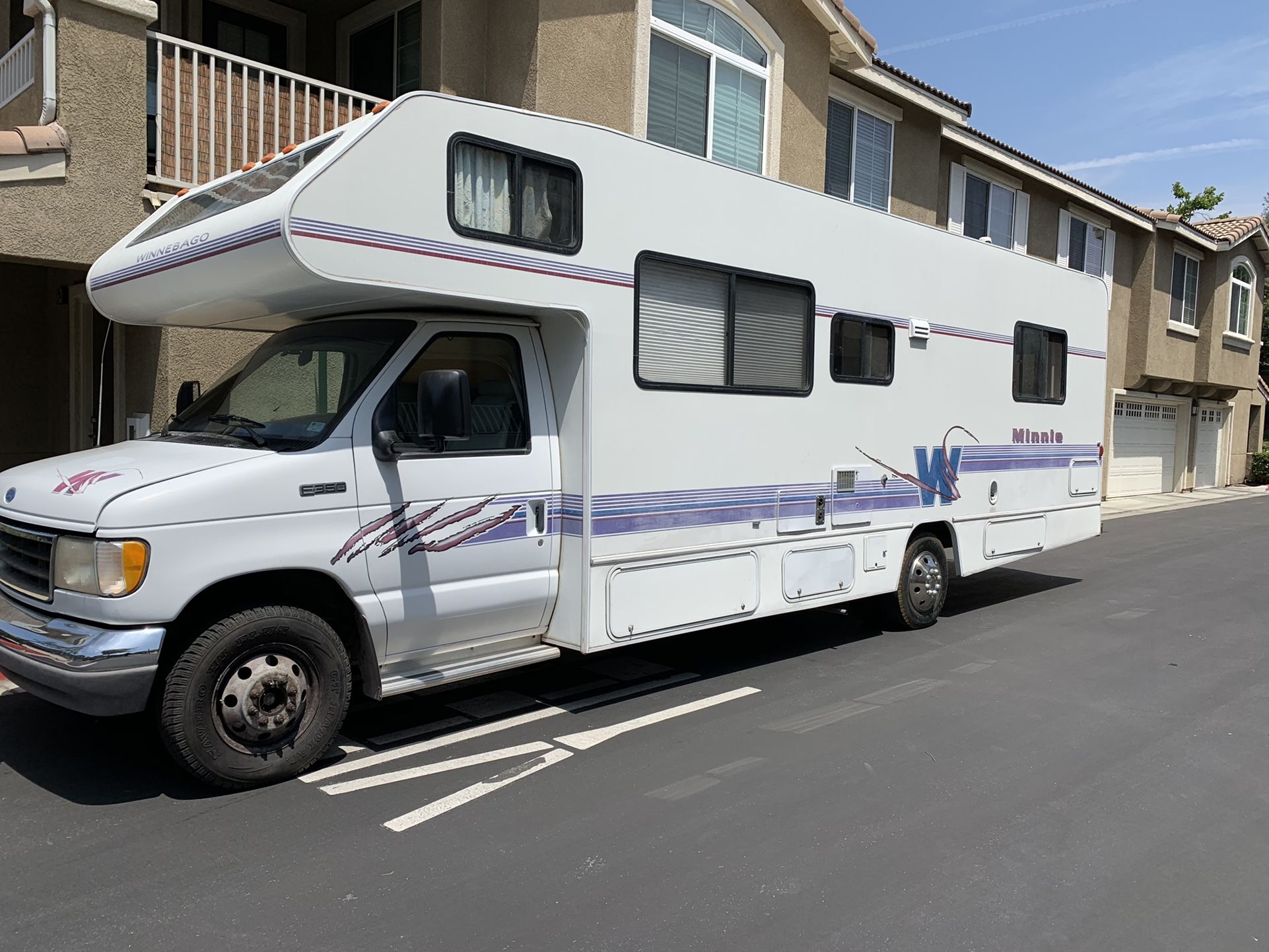 1996 Winnebago Minnie Winnie