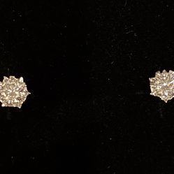 Moissanite Diamond Stud Earrings 💎 0.5ct – Brand New – $60 OBO