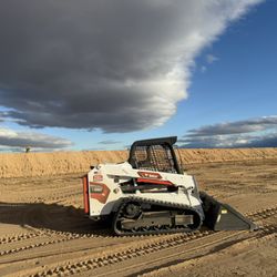 Tractor Skidsteer Excavator Kubota