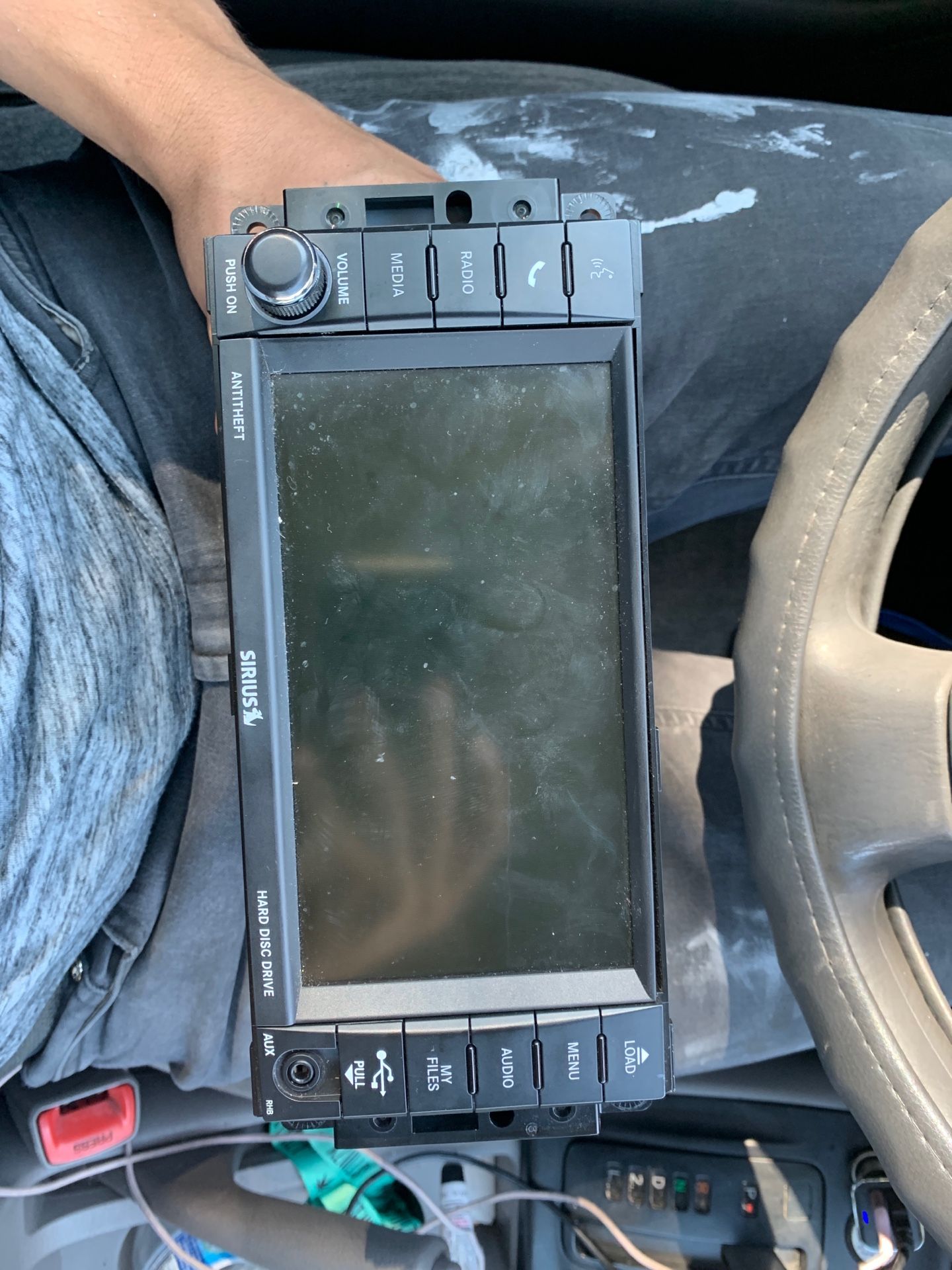 Factory Radio; Chrysler Dodger Jeep (Satellite radio$