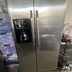 Refrigerator 