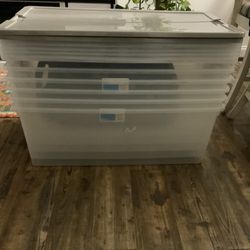 Room Essentials 110qt  Latching Storage Boxes (5)