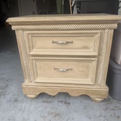 Nightstand 