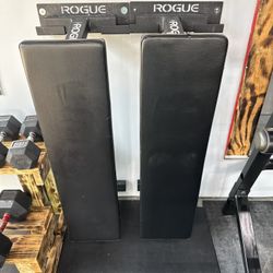 Rogue fitness flat utility bench it’s listed it’s available $150 each