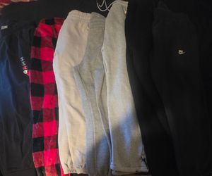 MENS SWEATS LOT