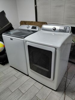 LARGE CAPACITY WASHER/GAS DRYER