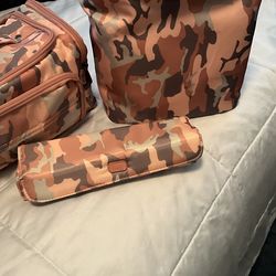 LUG COSMETIC BAGs in CAMO