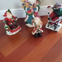 Decorative Santa figures 4 pieces
