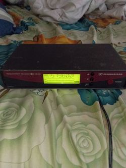 Sennheiser EW100 G2 Wireless Microphone System