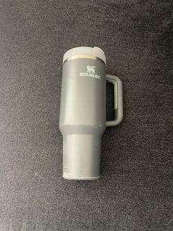 Stanley 40oz Cup $10
