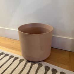11” Indoor Plant Pot