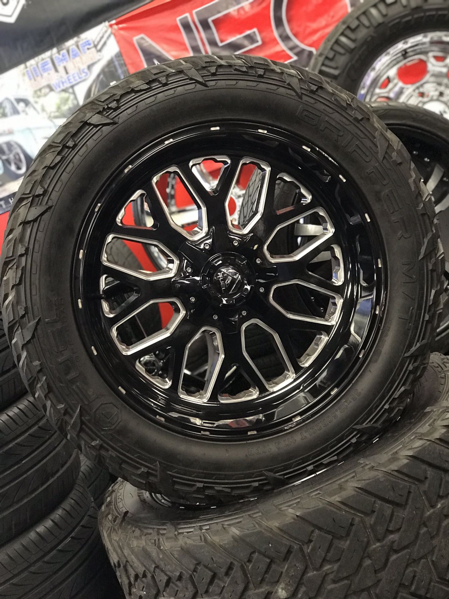 FUEL MHT WHEELS 22” RIMS WITH 35/12.50R22 FUEL MUD GRIPPER TIRES!