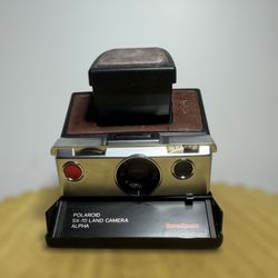 POLAROID Sx-70 Land Camera Alpha 1 Sears Edition. TESTED-In Working Condition