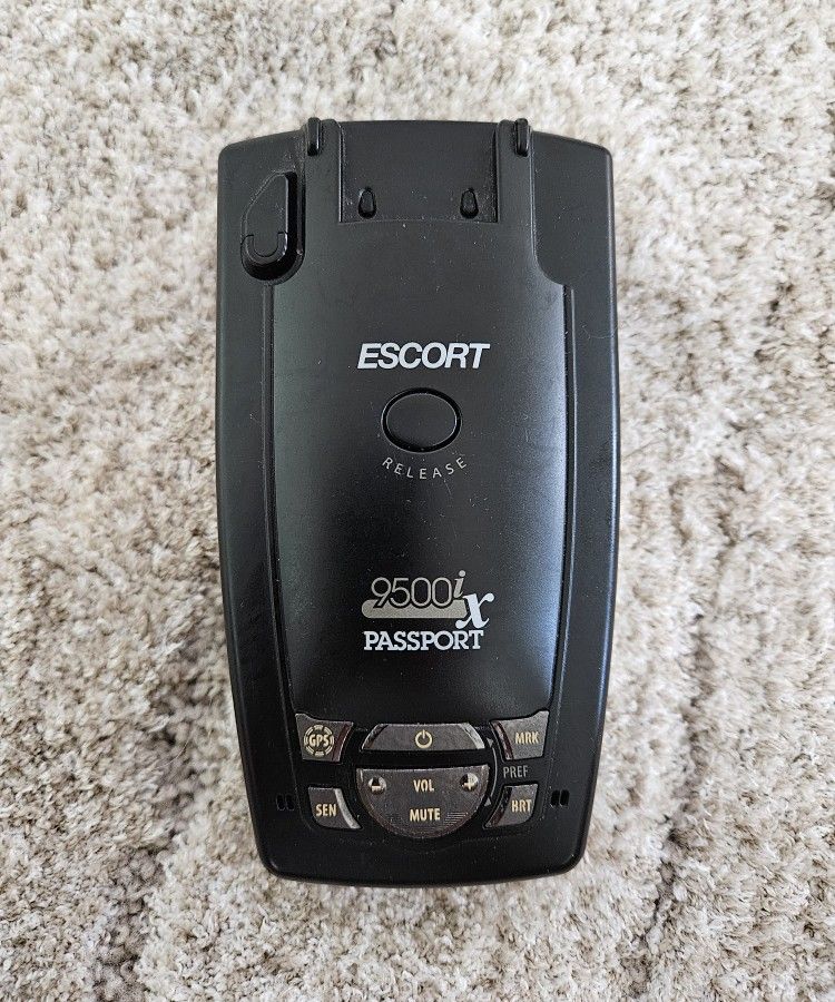 Make Offer - Escort Radar Detector - Passport 9500ix