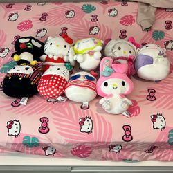 Hello kitty stuffed animals lot.