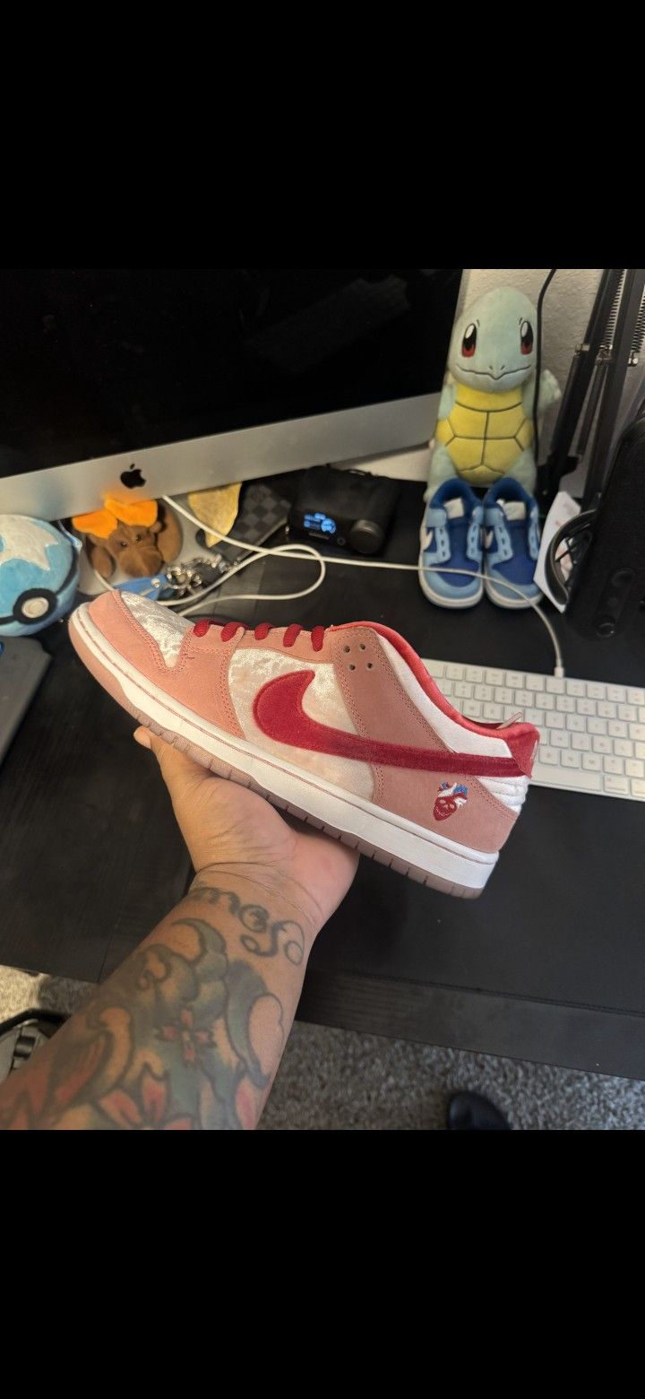 2020 Strangelove X Nike Dunk Low SB "Valentines Day"