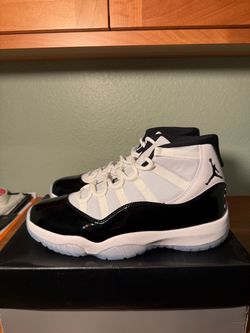 Size 12 Nike Jordan 11 concord