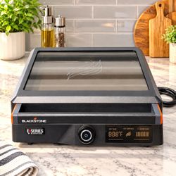 Blackstone E-Series 17” Digital Electric Griddle Nonstick Ceramic Titanium with Removable Glass Hood