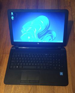 Touchscreen HP 16 inch Laptop Windows 11