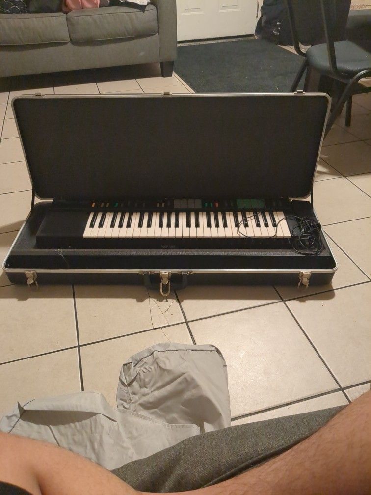 Yamaha Keyboard 