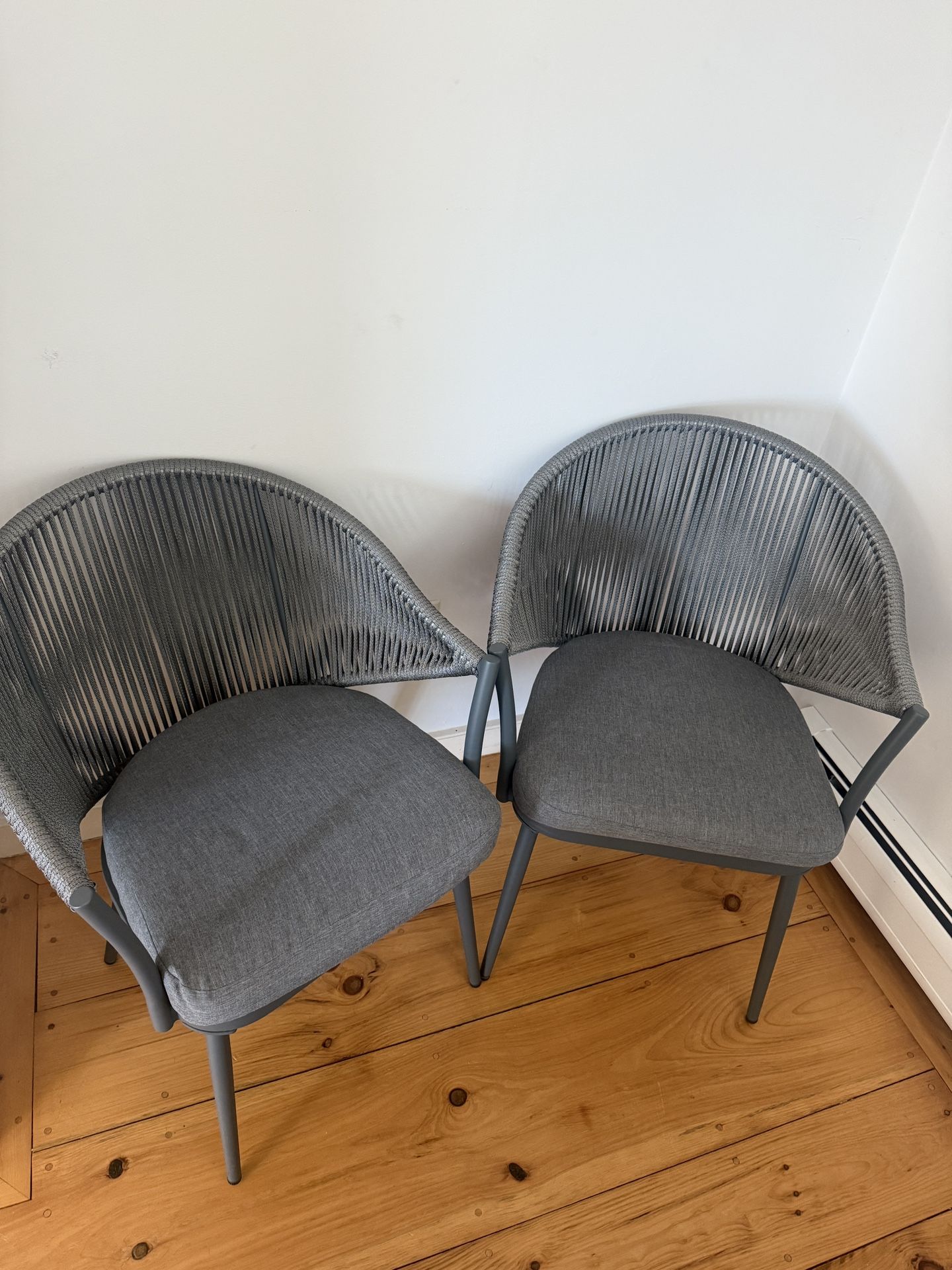 Patio Dining Chairs - Like New