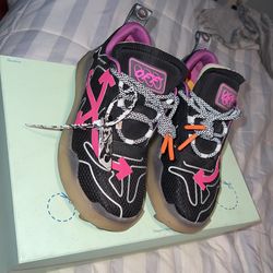 Off-White ODSY Transparent Fuchsia (S40)