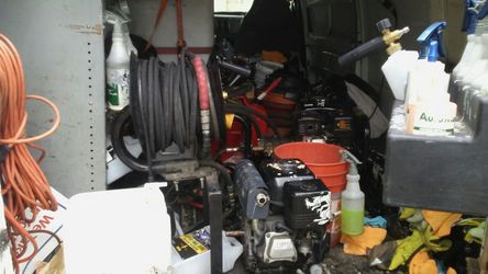 Diteleo y lavo carros ha domicilio