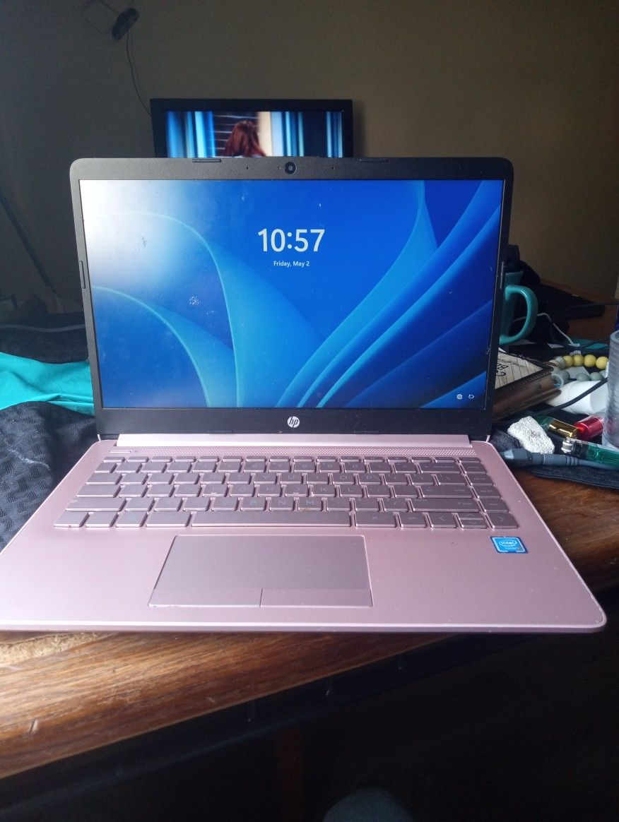 It's A HP Laptop Light Pink
