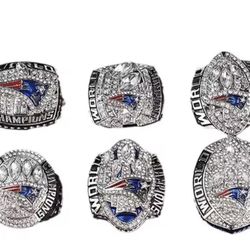 New England Patriots Championship Replica Rings Set With Wooden Box 