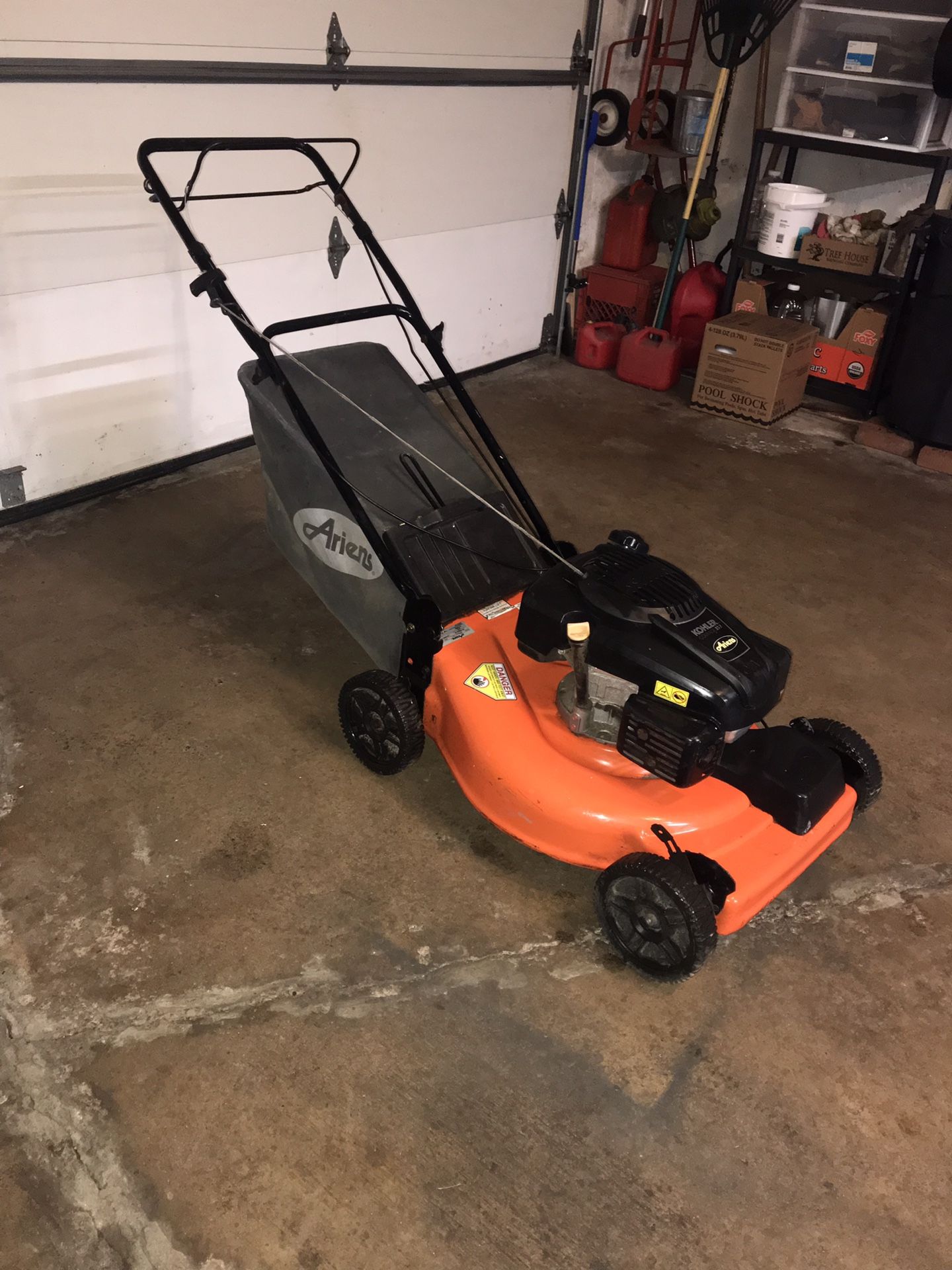 Ariens 22” 7.0HP A173K22 XT7 Kohler Self Propelled Lawn Mower w/ Bagger