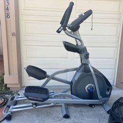Nautilus Elliptical E618