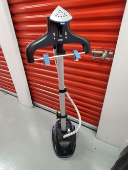 Full-Size Upright Garment Steamer with Hanger