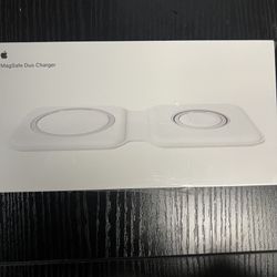 MagSafe Duo Charger 