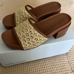 Aerosols Heeled Sandles- Style Clark-  Color Natural raffia- Size 6.5- NEW