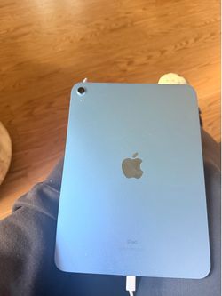 iPad 10th Generation - Blue