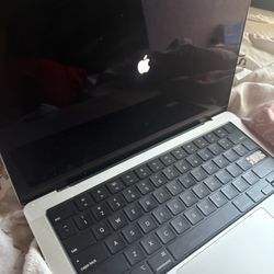 MacBook 14 Pro 