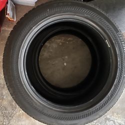 Used pair Bridgestone - DRIVEGUARD 235/55R19