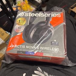 SteelSeries Arctis Nova 5 Wireless Multi-System Gaming Headset — Neodymium Magnetic Drivers — 100+ Audio Presets — 60 HR Battery — 2.4GHz or BT — Clea